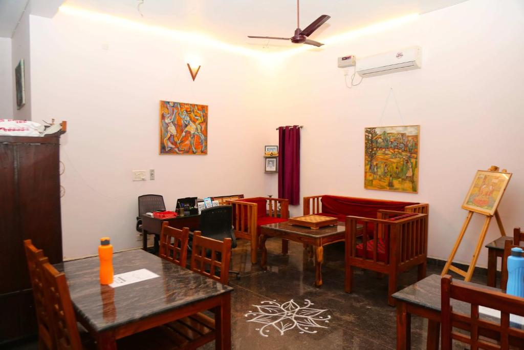 Hera at Blissful Haven-near to Aurovile Matrimandir photo 2