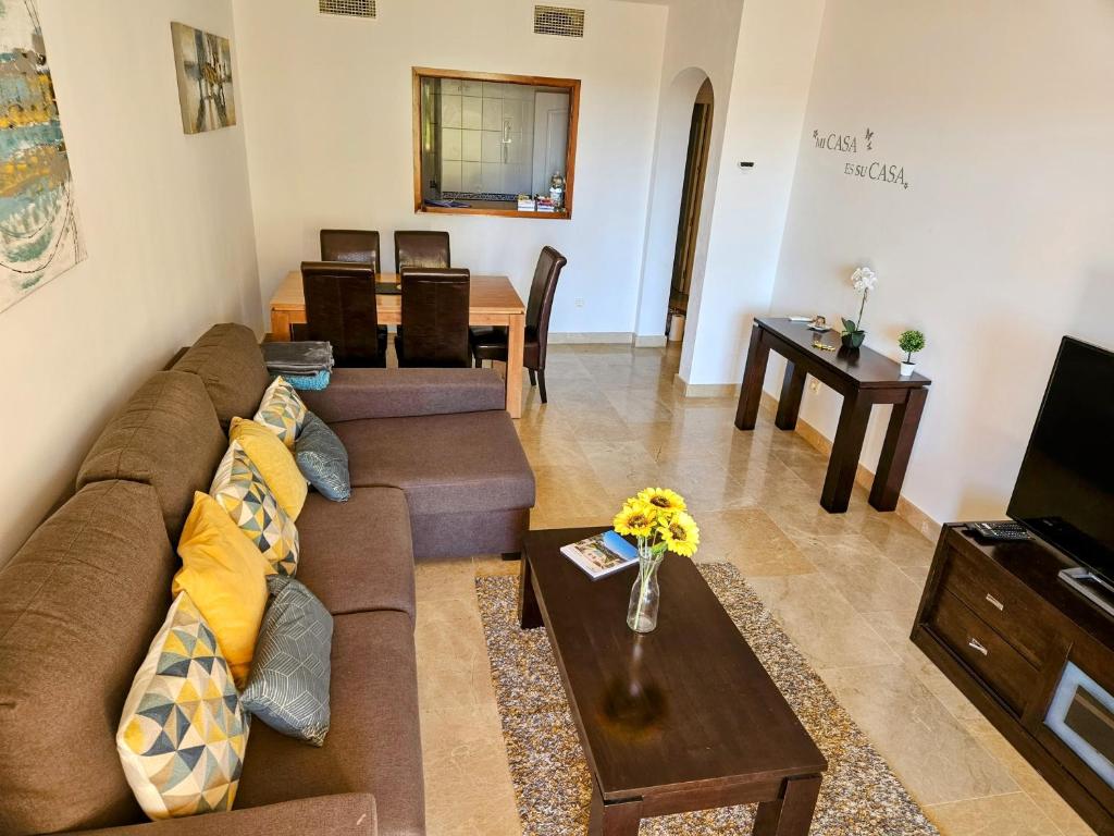 Ground floor 2 bed apartment with 5 pools and large terrace photo 4
