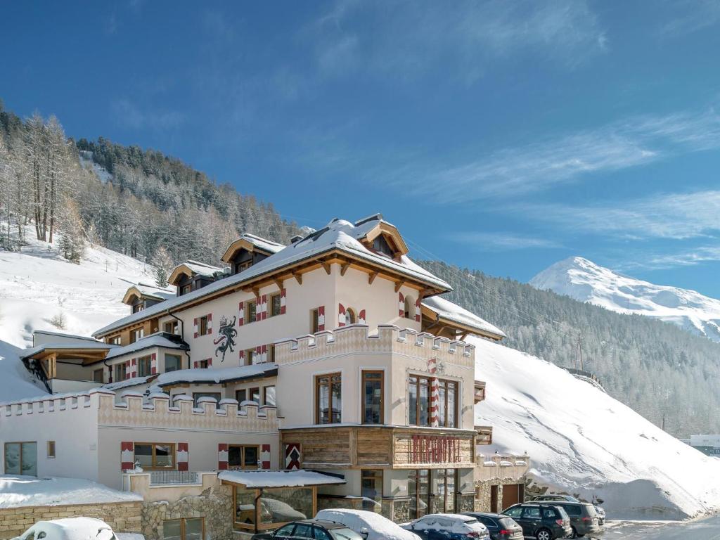 Burghotel Alpenglühn photo 1