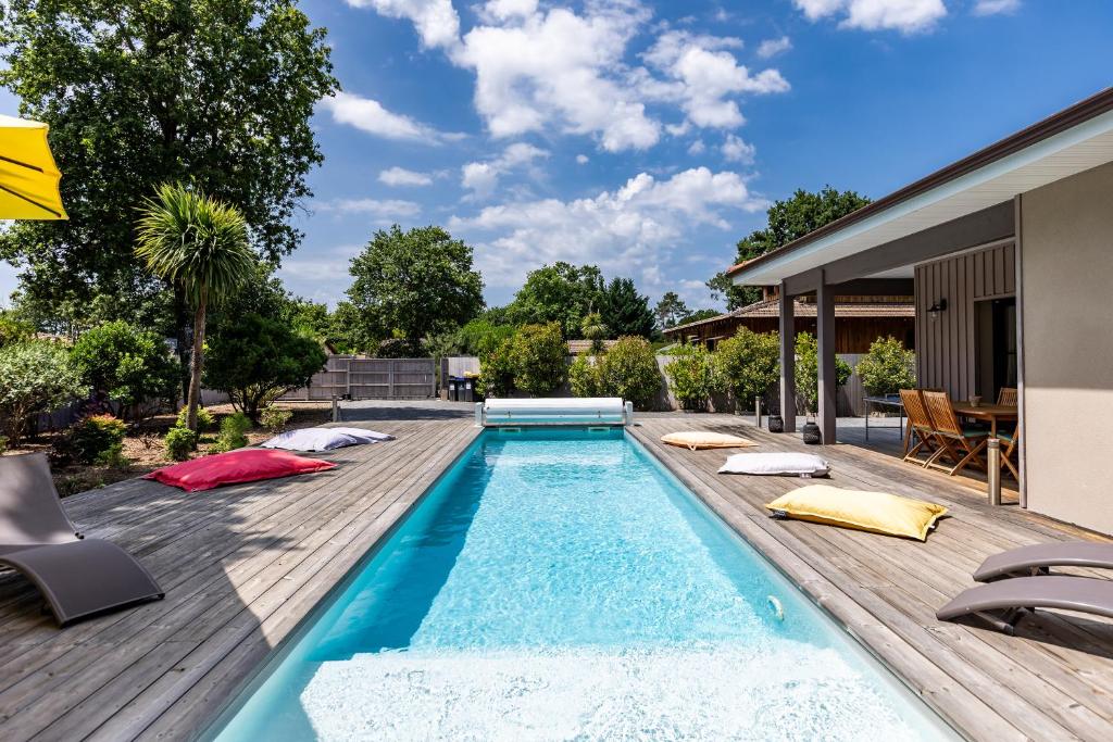 Belle villa 130 m², piscine photo 1