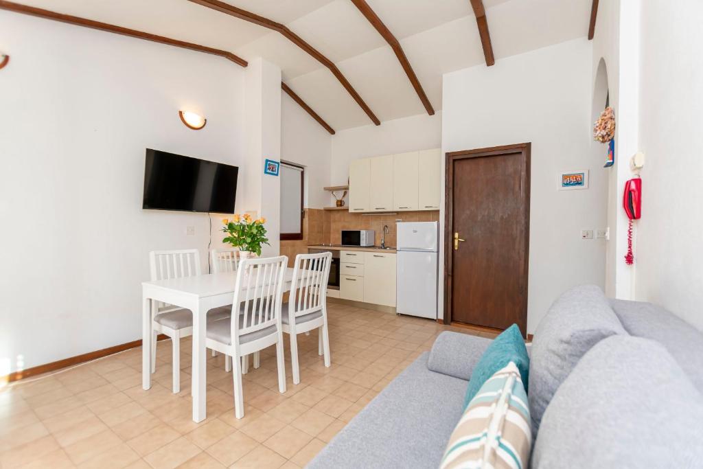 Apartments MARIJA photo 3