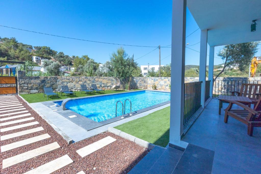 Bodrum Bliss: Stunning Flat w Pool and Garden photo 4