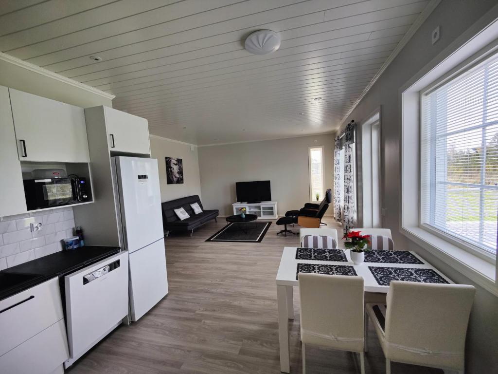 ANDY - Perfect location in the heart of Närpes 75 m2 - Sauna - Built in 2023 photo 3