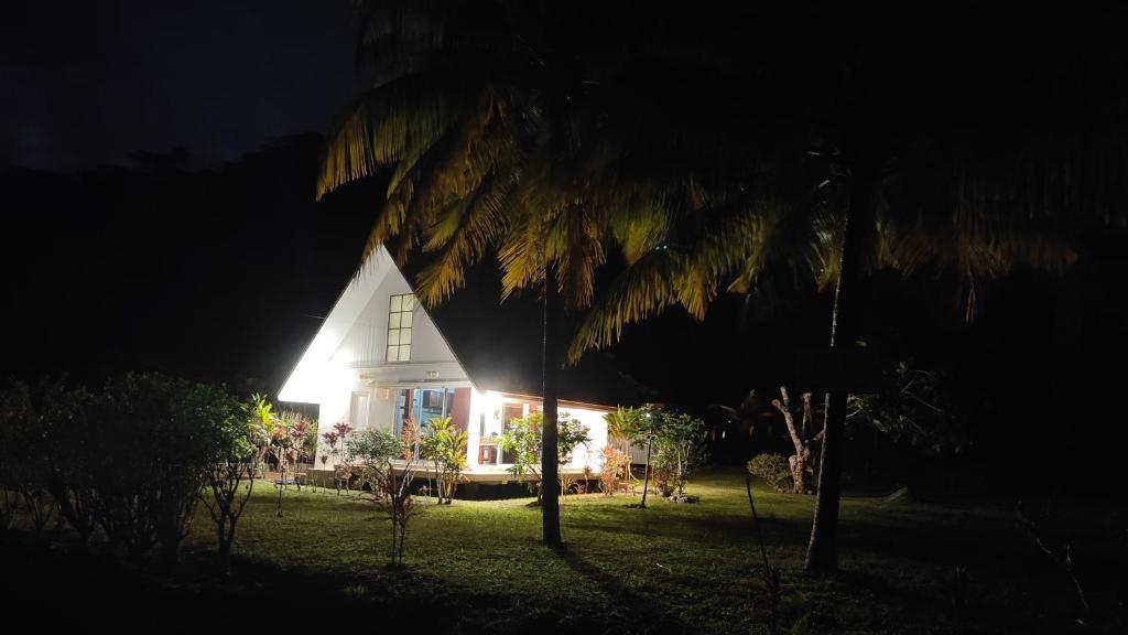 TIVA PERL LODGE TAHAA photo 1