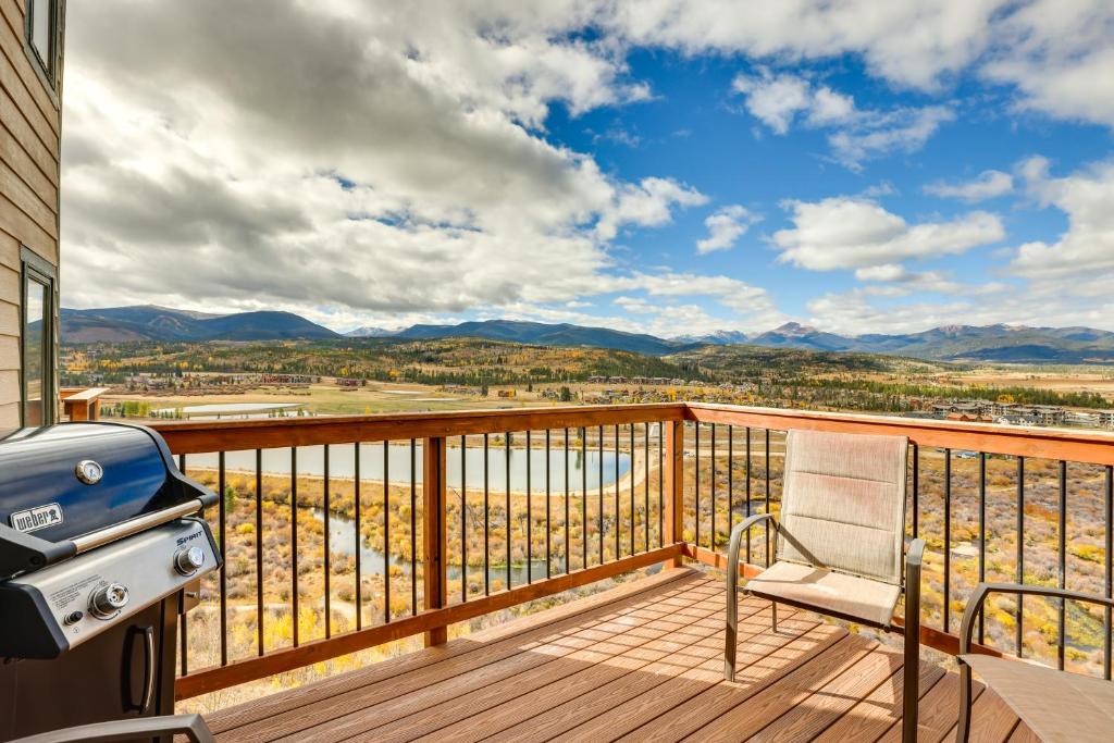 Mountain Adventure Home Base - Ski, Hike and Chill! photo 2