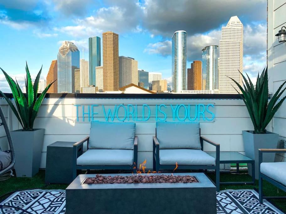 Urban Jungle Retreat in the HTX Skyline image