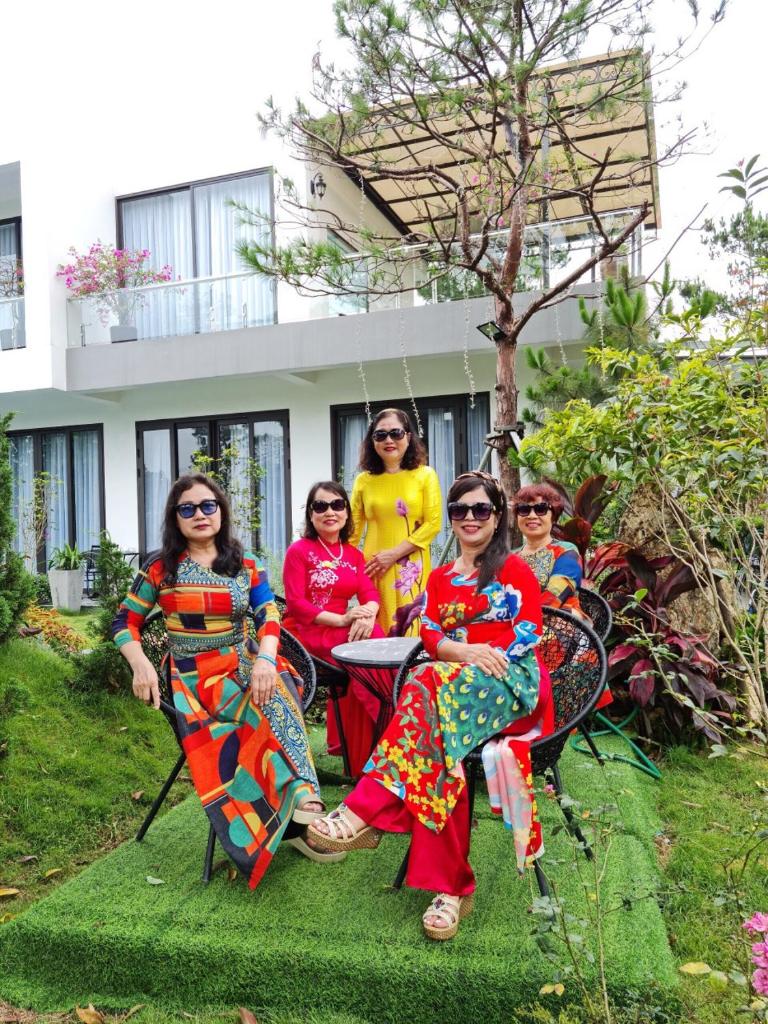 Venue Travel Minh Trí Rose Garden Villa