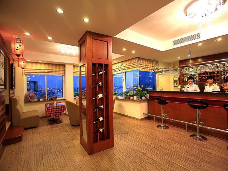 MoonView Hotel - 65 Cửa Bắc- by Bay Luxury