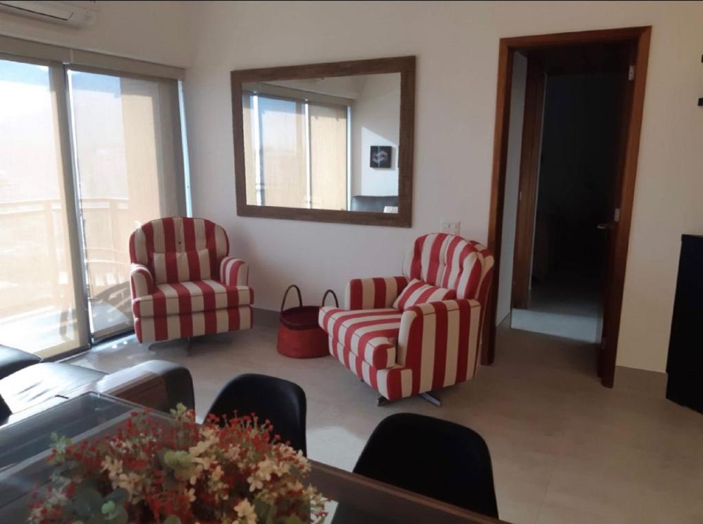 TOP LEBLON Flats photo 2