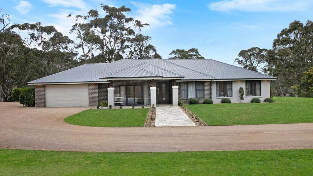 Home among the Gum Trees photo 1