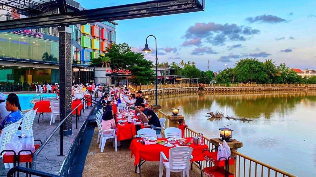 River Hotel Pattani photo 3