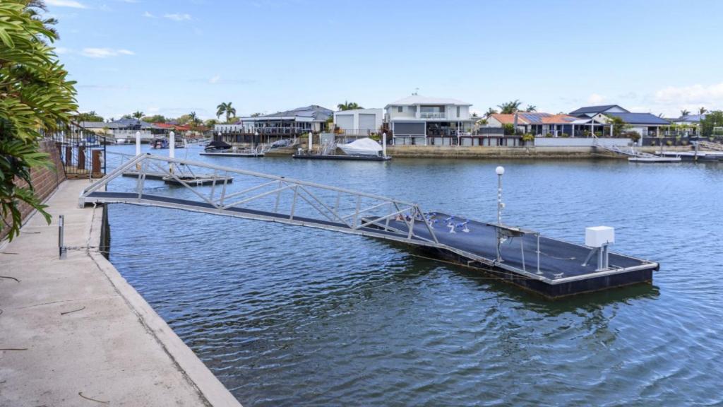Island Paradise On The Canal photo 4