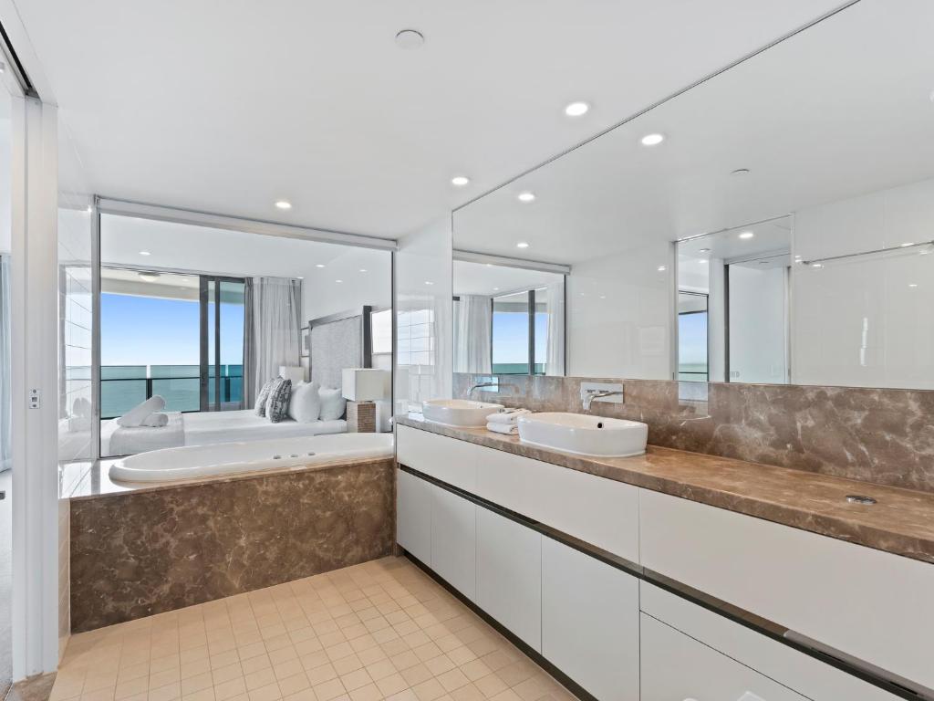 Luxurious Soul - Level 40 Ocean View - Tap to explore photos