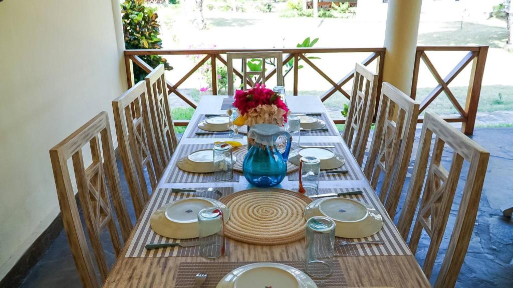 Relaxing Beach Front Villa photo 4
