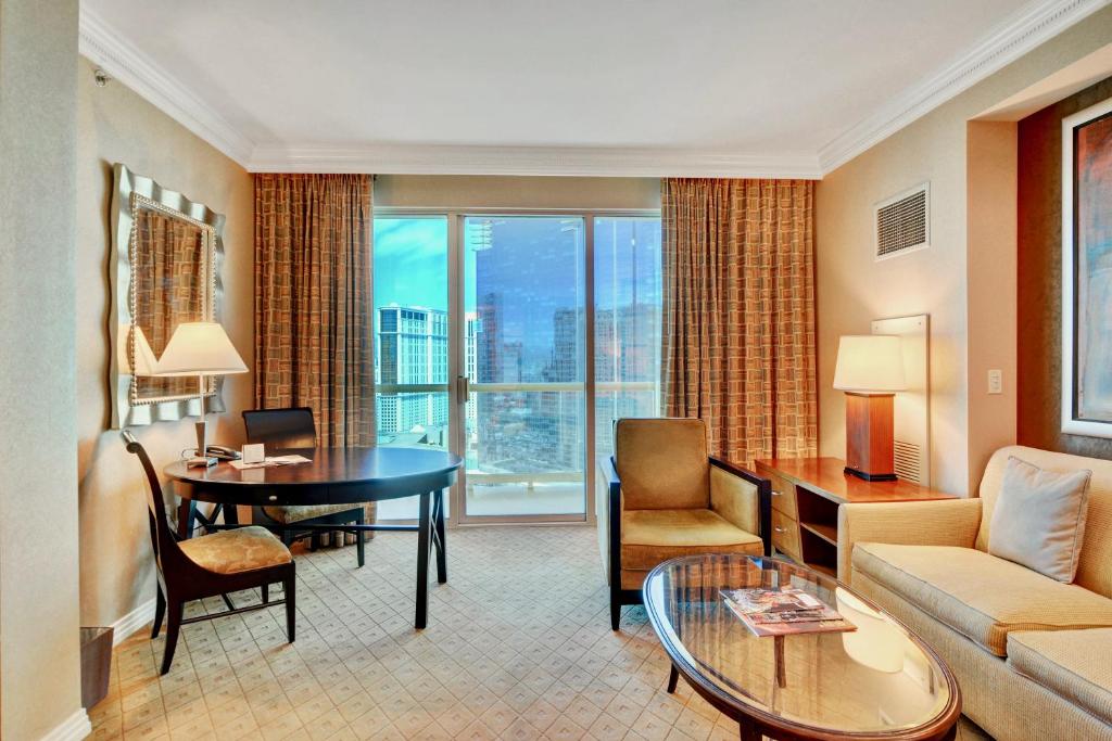 No Resort Fee - Balcony Strip Views, Pools & Parking - Tap to explore photos
