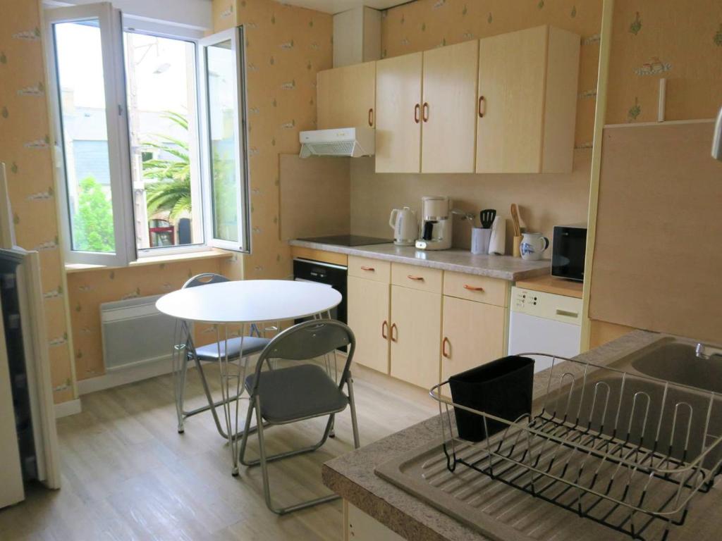 Appartement Trébeurden, 3 pièces, 4 personnes - FR-1-368-308 photo 2