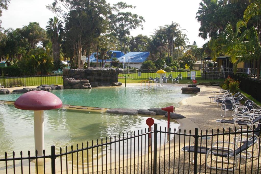 Smugglers Cove Holiday Village photo 2