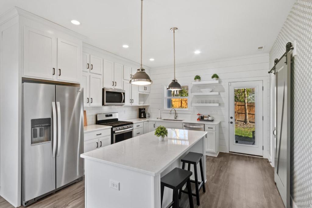 Newly renovated home near Derby photo 2