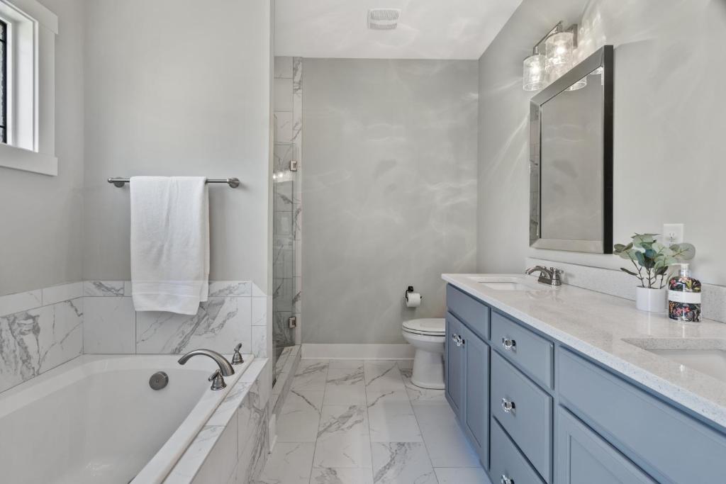 Newly renovated home near Derby photo 3