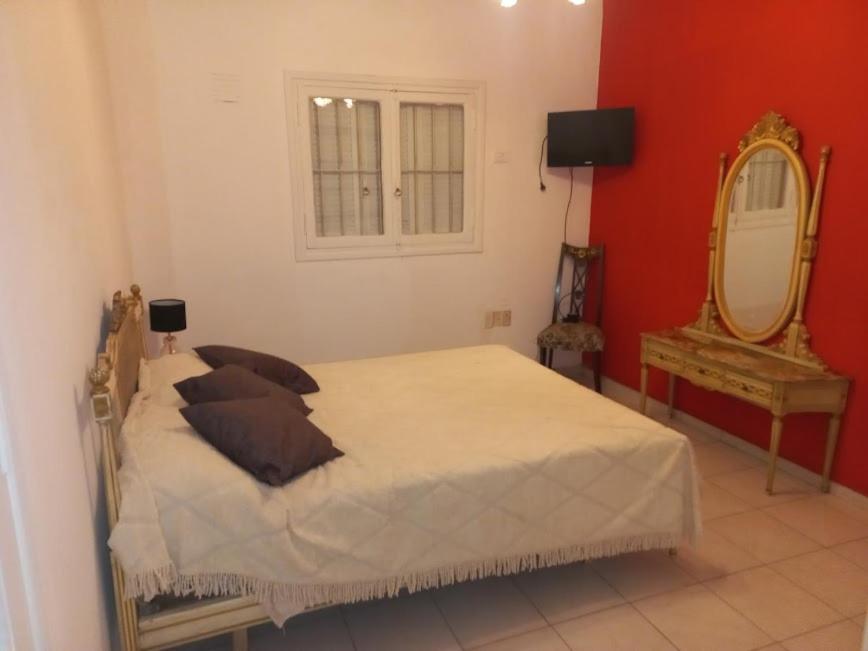 DEPARTAMENTO VINTAGE 2 HABITACIONES 2 BAÑOS LiVING COMEDOR COCINA A 2 CUADRAS PEATONAL CENTRO SAN JUAN photo 3