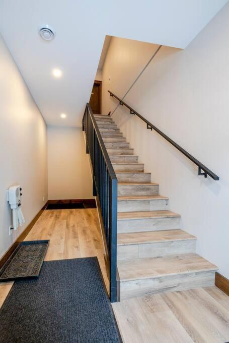 22 Sunniva by FantasticStay photo 3
