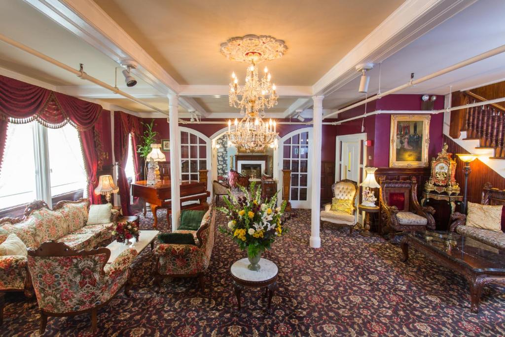 Queen Anne Hotel image