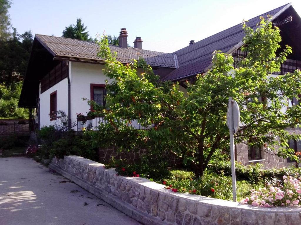 Guest House Ema photo 2