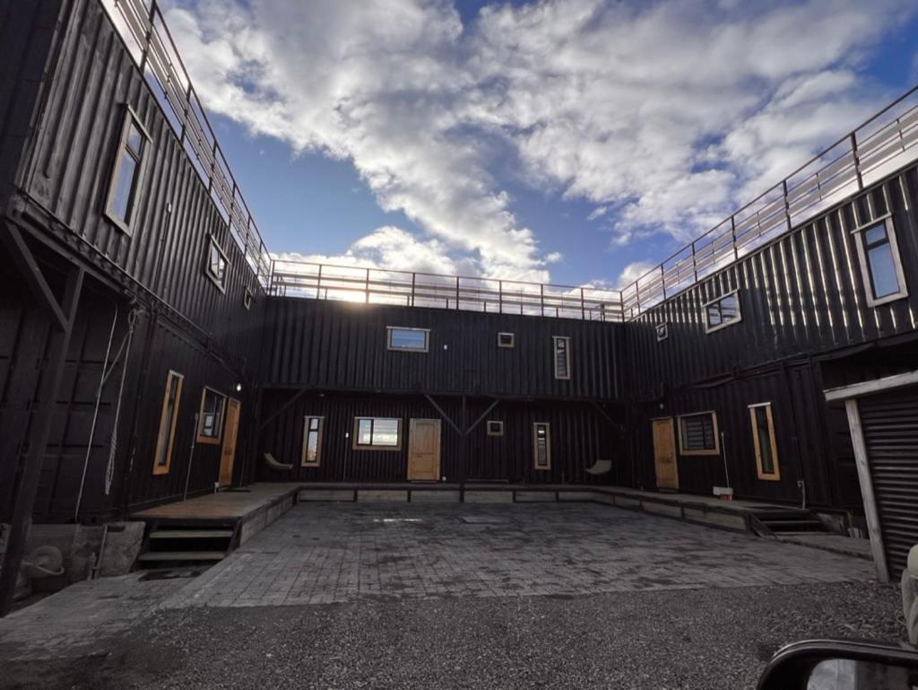 2 Hometainer Natales photo 1