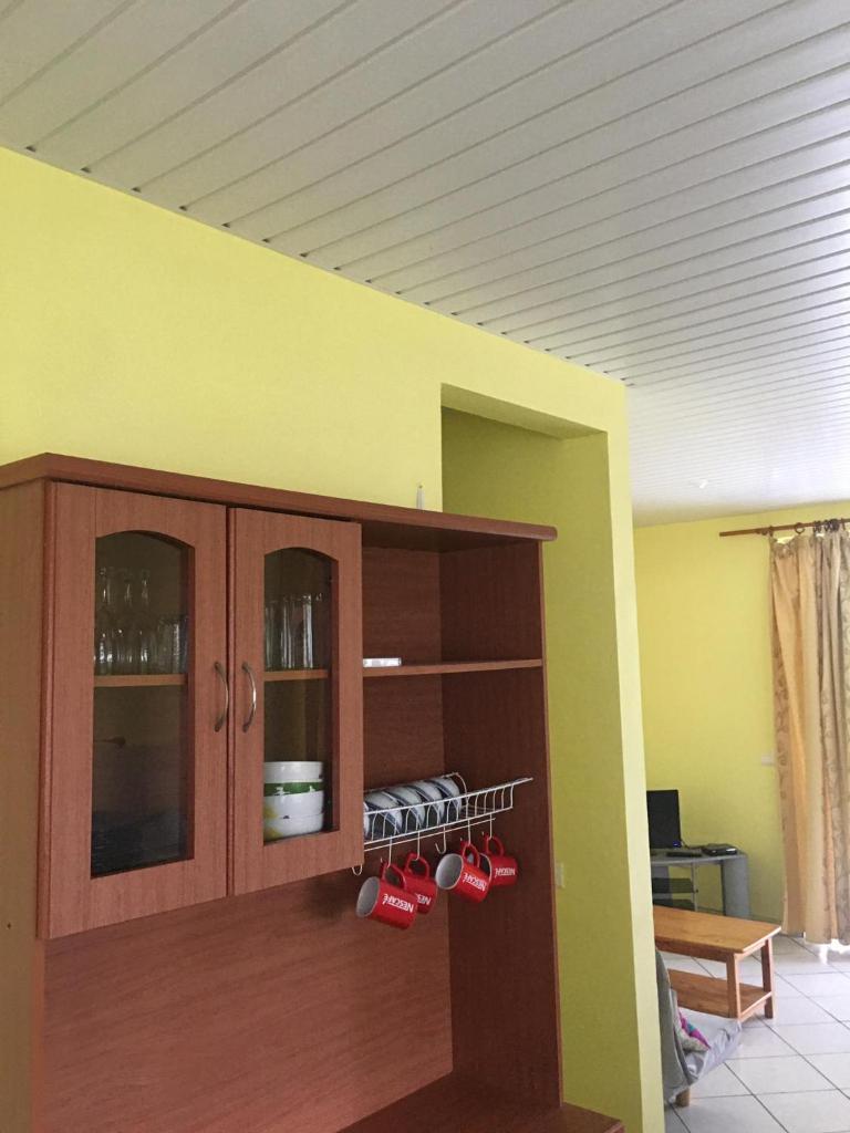 Hinarani Home Haapiti photo 3