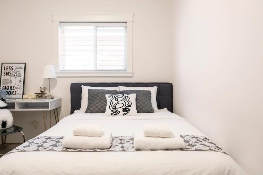 Si & Daniel Home Near YVR Airport & Skytrain Separate Entry Free Parking photo 3