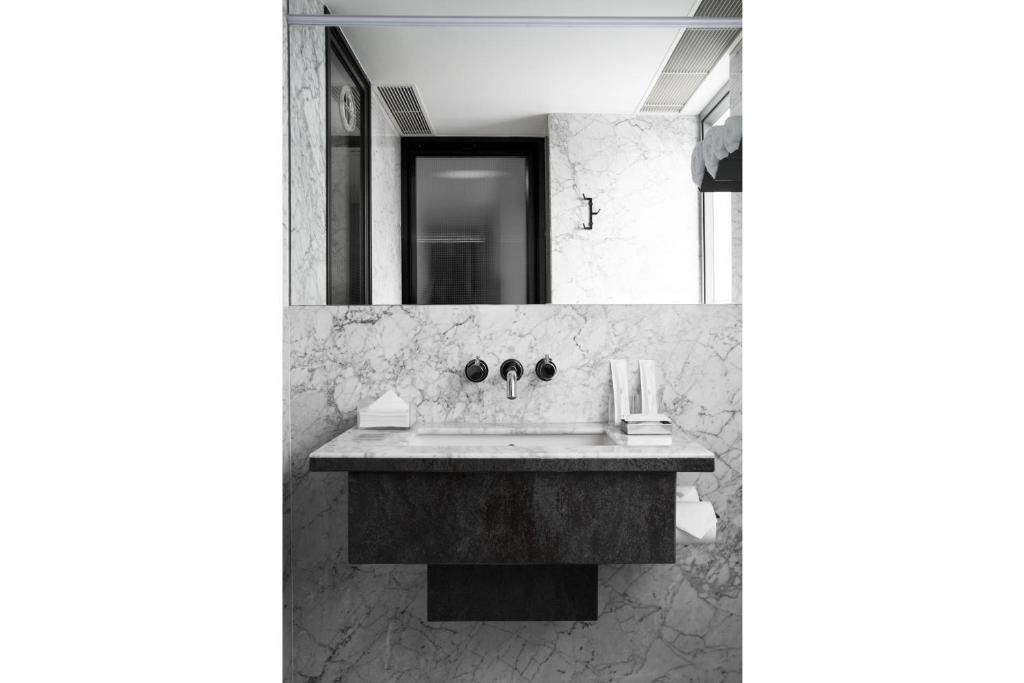 Двухместный (Двухместный номер Делюкс с 2 отдельными кроватями), TUVE Hotel