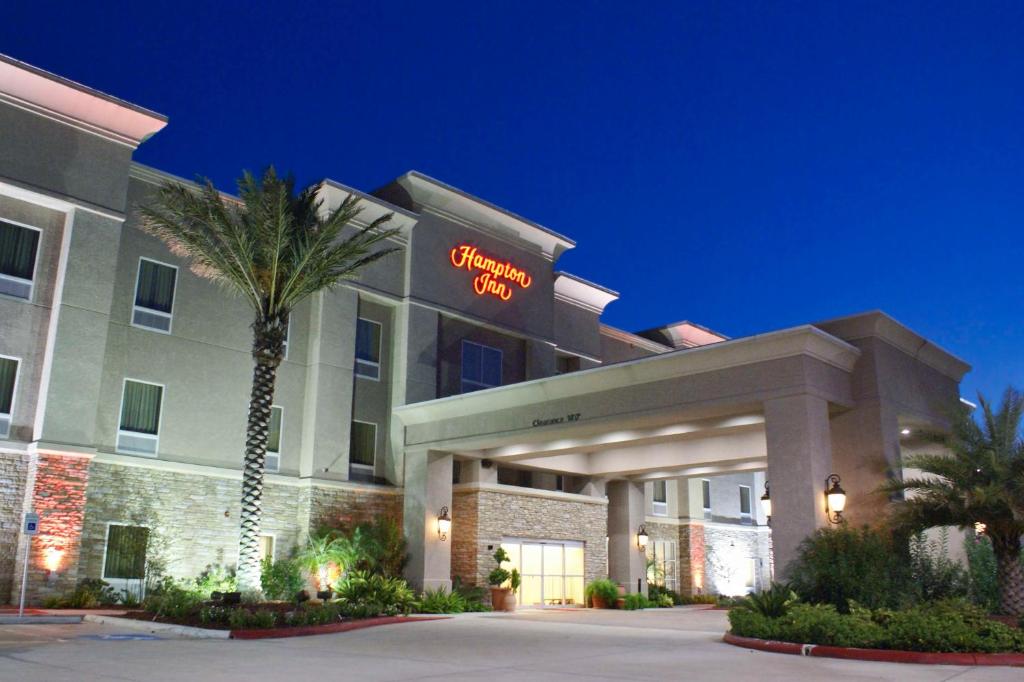 Hampton Inn Orange image
