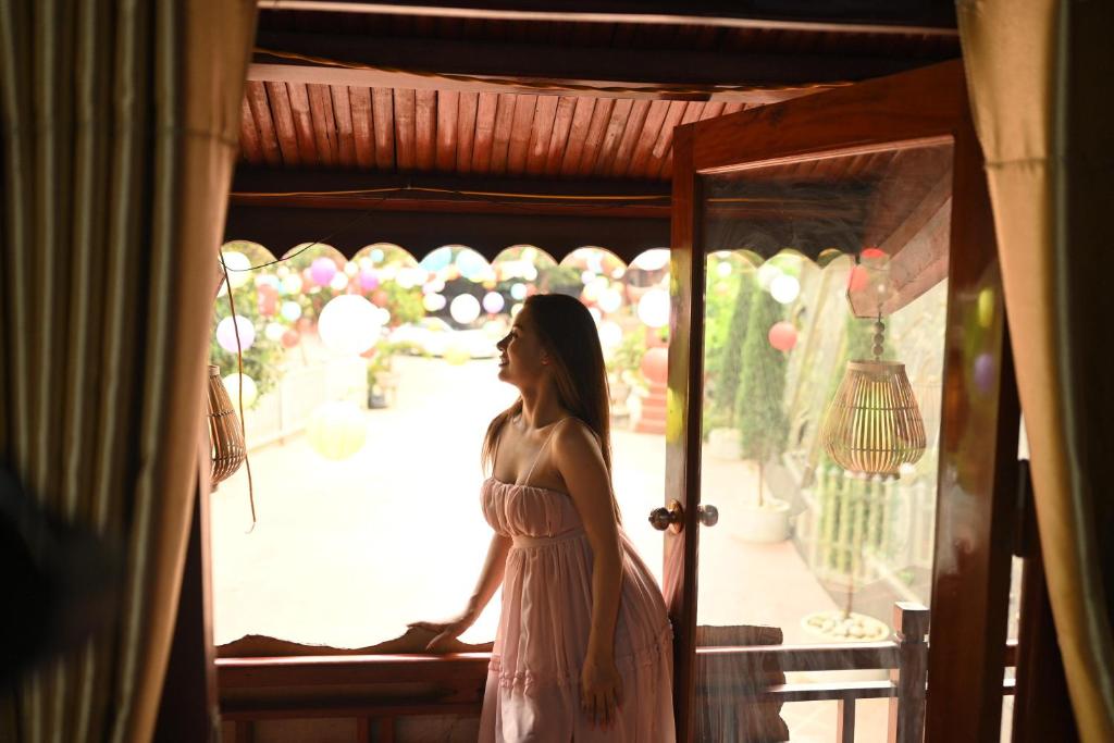 Khu du lịch sinh thái Cỏ Lau Village