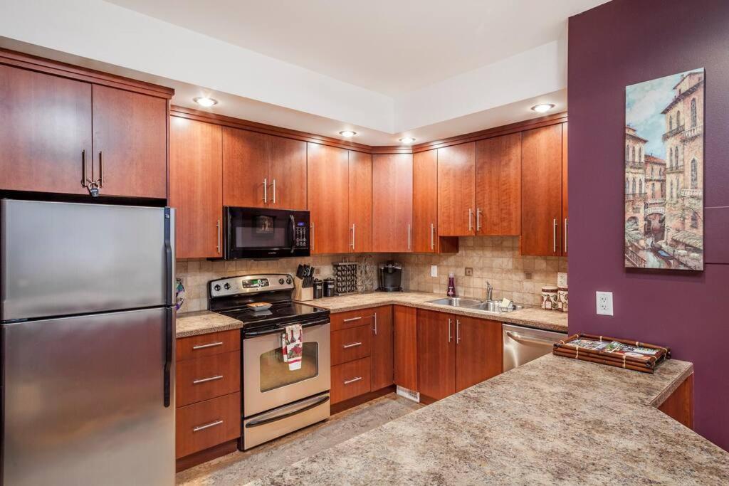 Peaches & Wine Villa Penticton photo 1