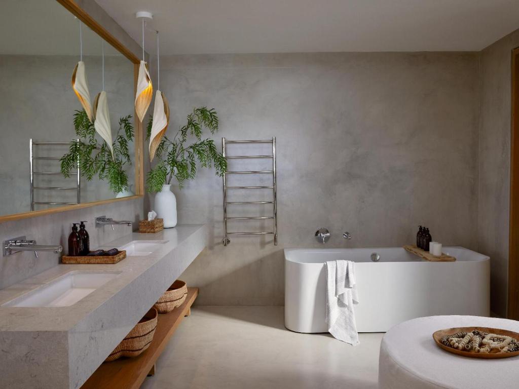 Walkers Beach Room Type - Signature Suite