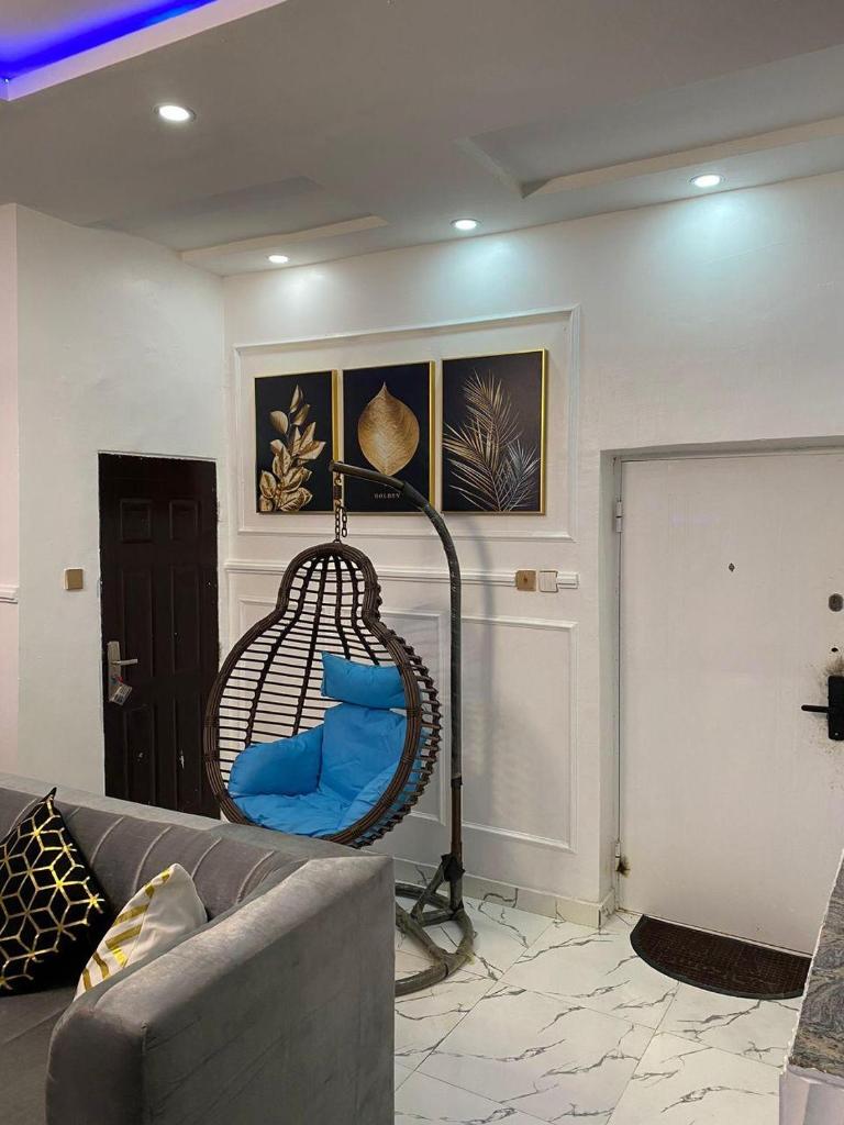 Luxe apartment photo 4