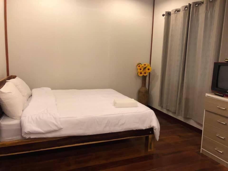บ้านระการีสอร์ต (Banraka Resort) Room Type - Standard Queen Room with Two Queen Beds