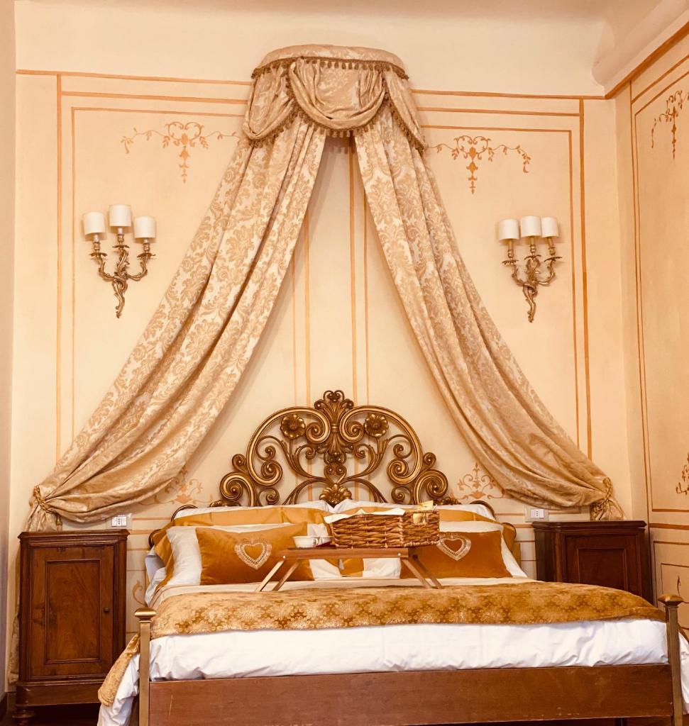 Palazzo Lari Luxury Accommodation photo 2