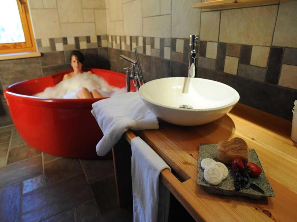 La Madonnina Del Gran Paradiso Wellness Hotel photo 4