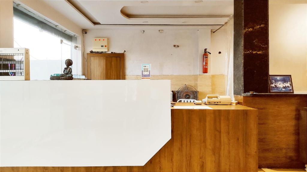 HOTEL THE PUNJAB KING -- MODERN DHABA, BAR, SUITE ROOMS -- Special for Families, Couples, Corporate, Group Travelers photo 1