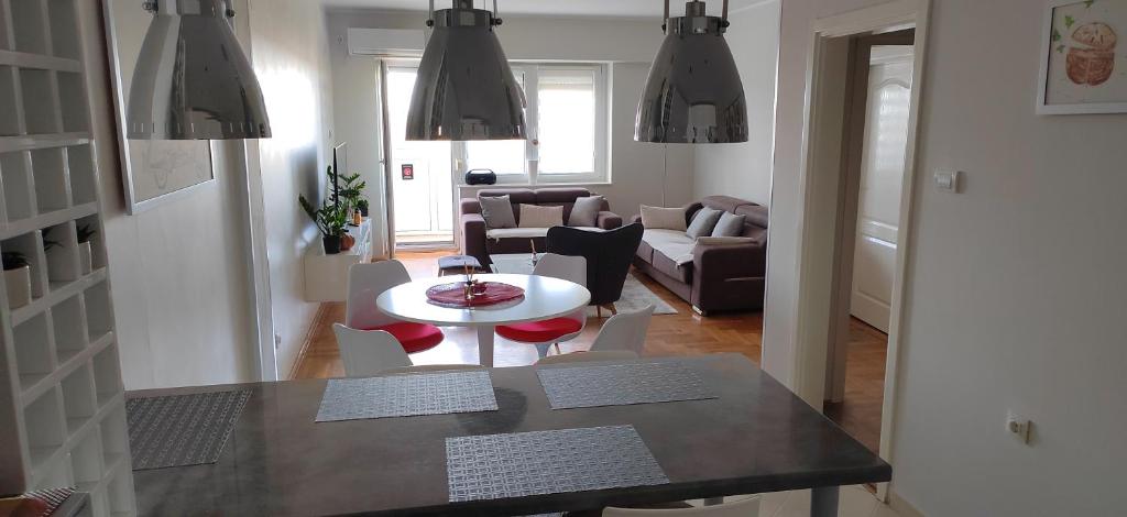 Lux Apartman Ava photo 3