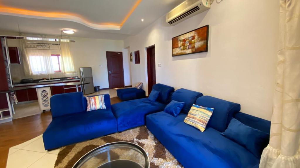 Lux Suites Eden Seafront Apartments photo 4