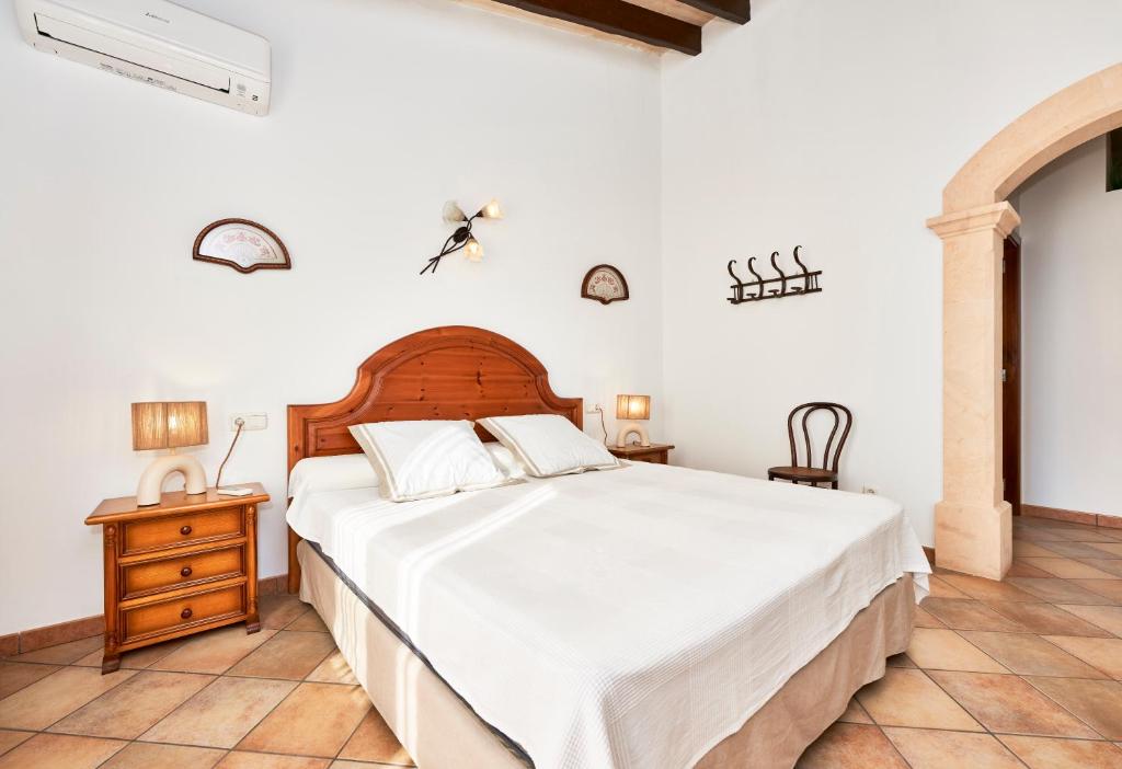 Quiet Villa in Buger with amazing pool, paddle court and nice garden photo 2