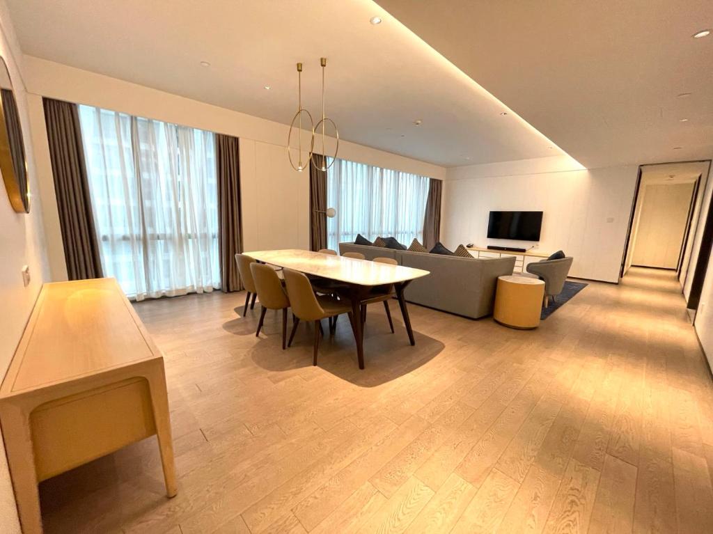 Ascott Raffles City Chongqing - Tap to explore photos