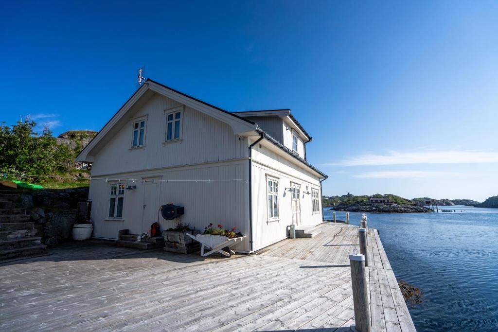 Lofoten Island Lodge photo 1