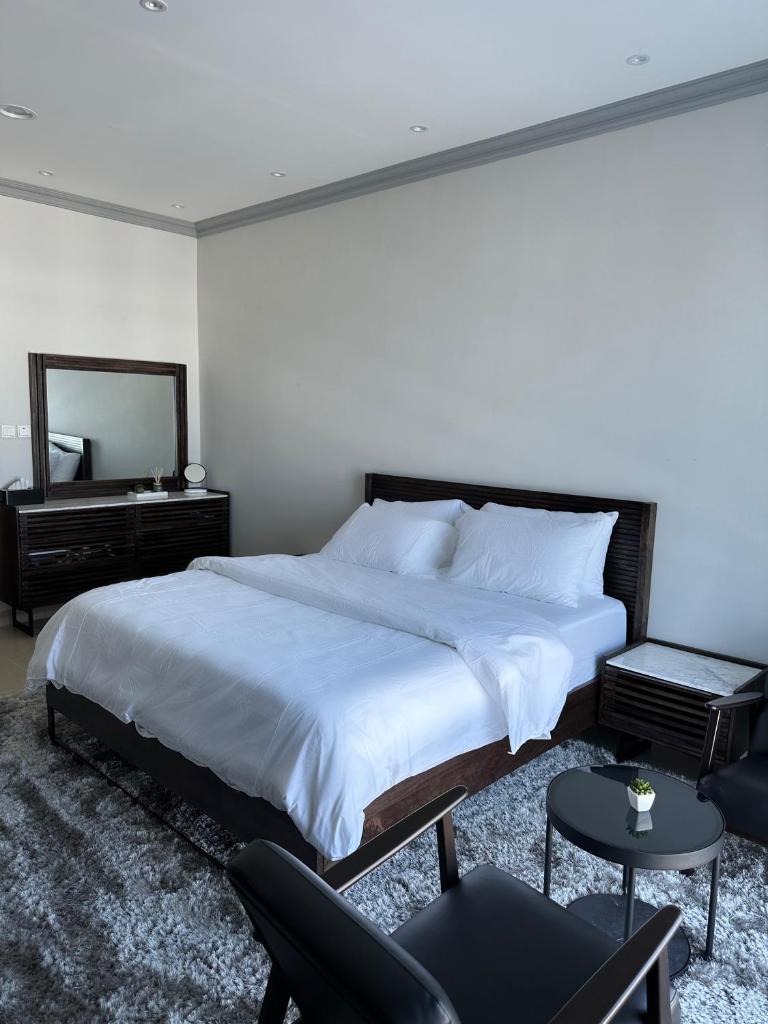 Kama Place photo 2