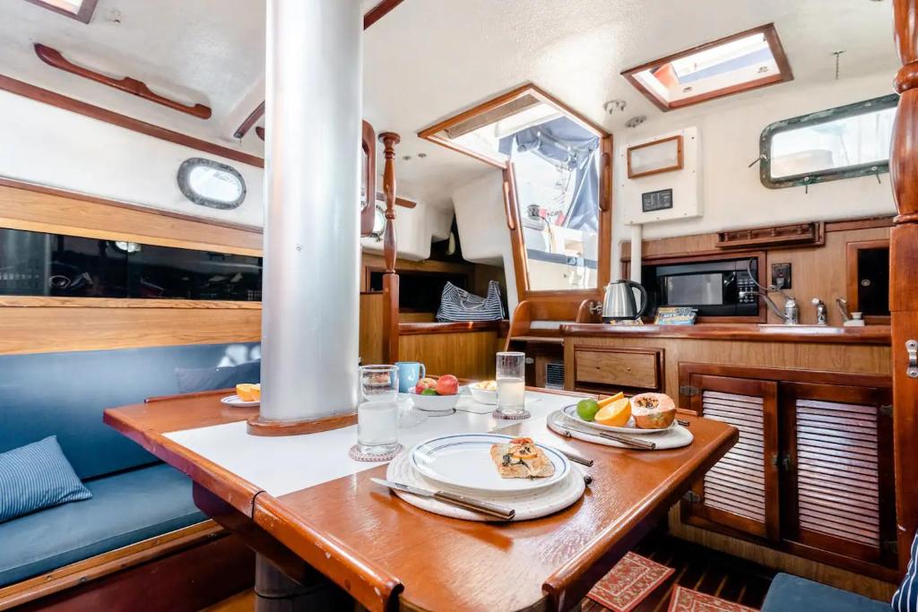 Walk barefoot to beach! Two bathrooms! Entire private sailboat