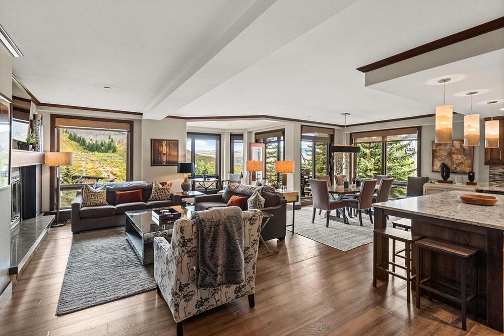 Chamonix 26, Snowmass Ski-In/Ski-Out Condo w/Shared Pool/Hot Tub/Private Washer/Dryer/WiFi photo 1
