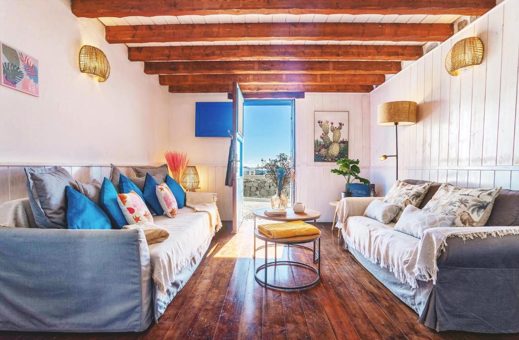 Eco Fisherman's Seafront Cottage photo 2