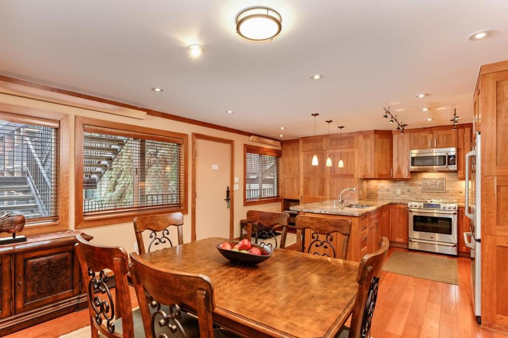 Silverglo Condominiums 209, Large, Deluxe Condo with Private Deck and Many Upgrades photo 2